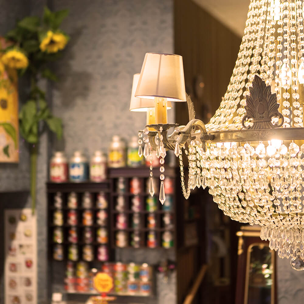 IIMORI Patisserie Interieur Kronleuchter