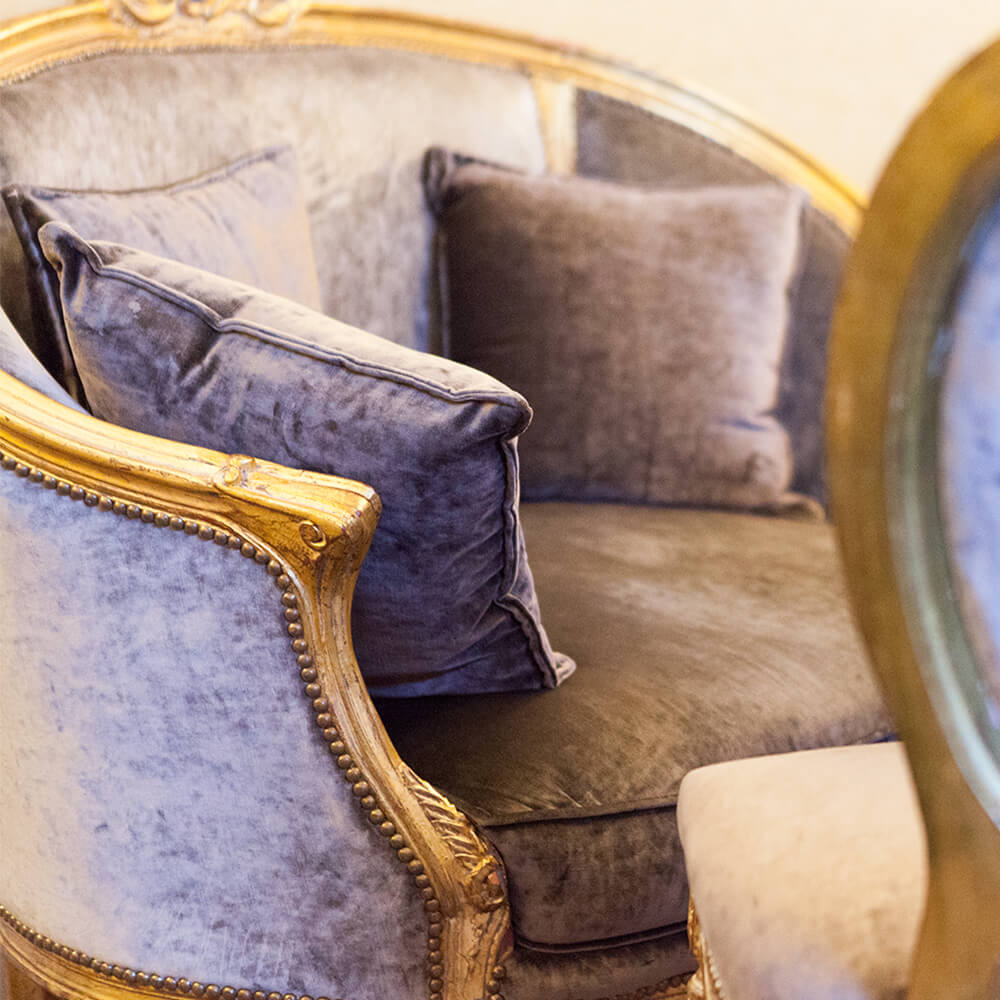 IIMORI Patisserie Interieur Sofa und Sessel
